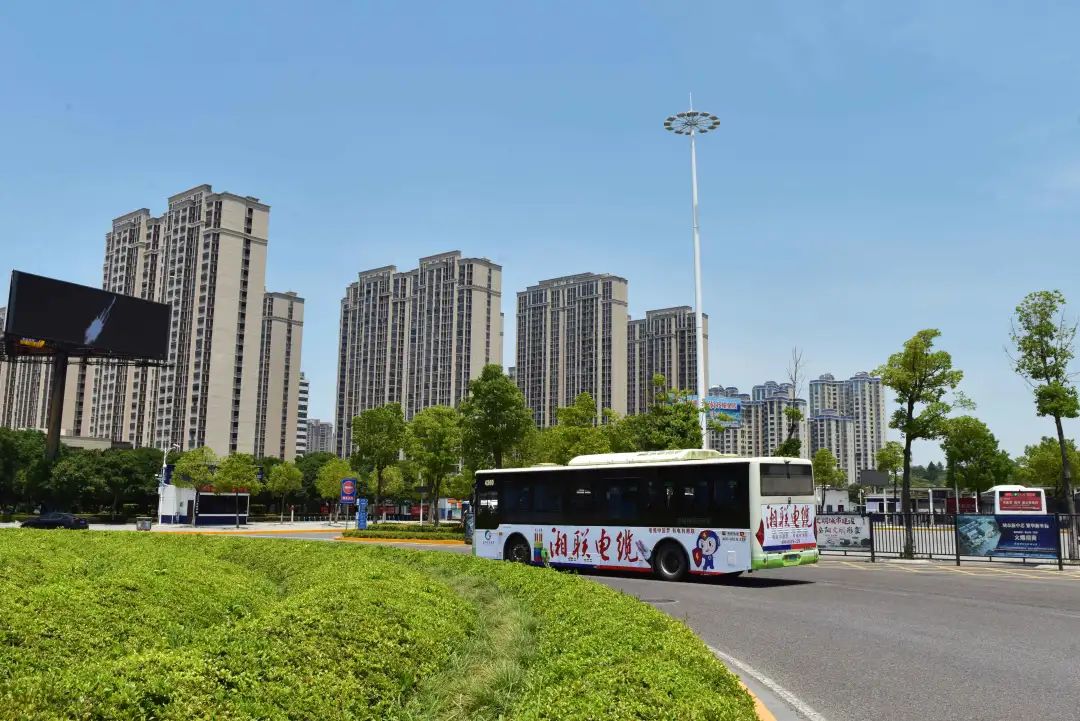 品牌煥新，夏日啟航 岳陽(yáng)登場(chǎng)，未來(lái)可期 #安全用電你我湘聯(lián)
